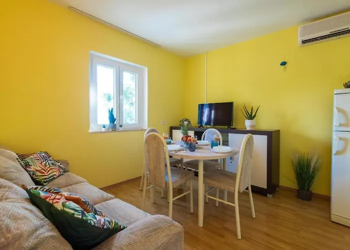 Diamond Sea - With Private Parking And A Big Terrace Over The Sea Дом отдыха Дубровник