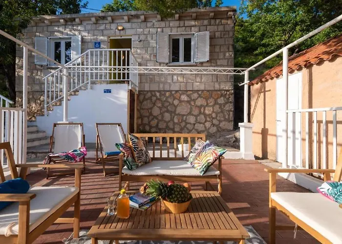 Diamond Sea - With Private Parking And A Big Terrace Over The Sea Дубровник