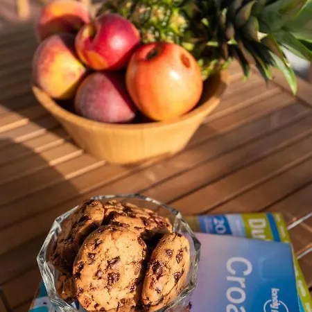 Diamond Sea - With Private Parking And A Big Terrace Over The Sea 度假居