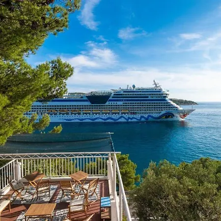 Diamond Sea - With Private Parking And A Big Terrace Over The Sea 度假居 *