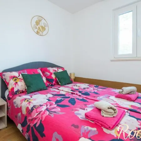 Diamond Sea - With Private Parking And A Big Terrace Over The Sea Ferienhaus