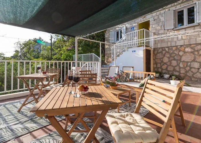 Casa de Férias Diamond Sea - With Private Parking And A Big Terrace Over The Sea Dubrovnik